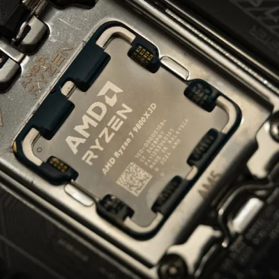 AMD Ryzen 7 9800X3D OEM 5