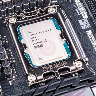 Intel® Core™ Ultra 7 Processor 265K (TRAY) 5